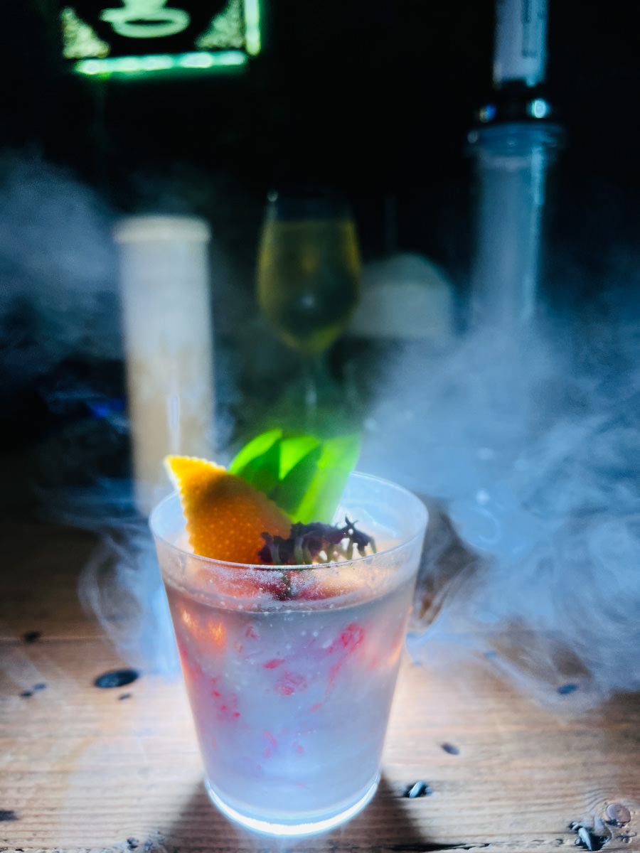 【PLAYING Hookah Bar 餐廳水煙館】台北信義下午茶推薦,水煙與美食的美味饗宴,嚴選一系列甜點直接圈粉啦! - 第13張圖