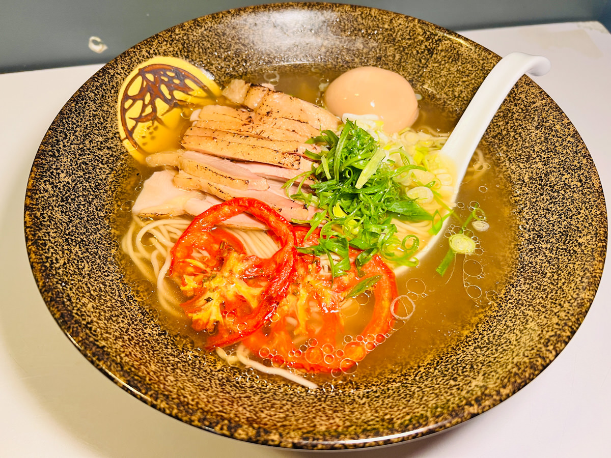 【狸匠拉麵-深夜拉麵】2025最新菜單,台中超人氣拉麵排隊美食,必點大盛系列超划算,單人用餐續麵一球免費!記憶中的日本風味! - 第8張圖