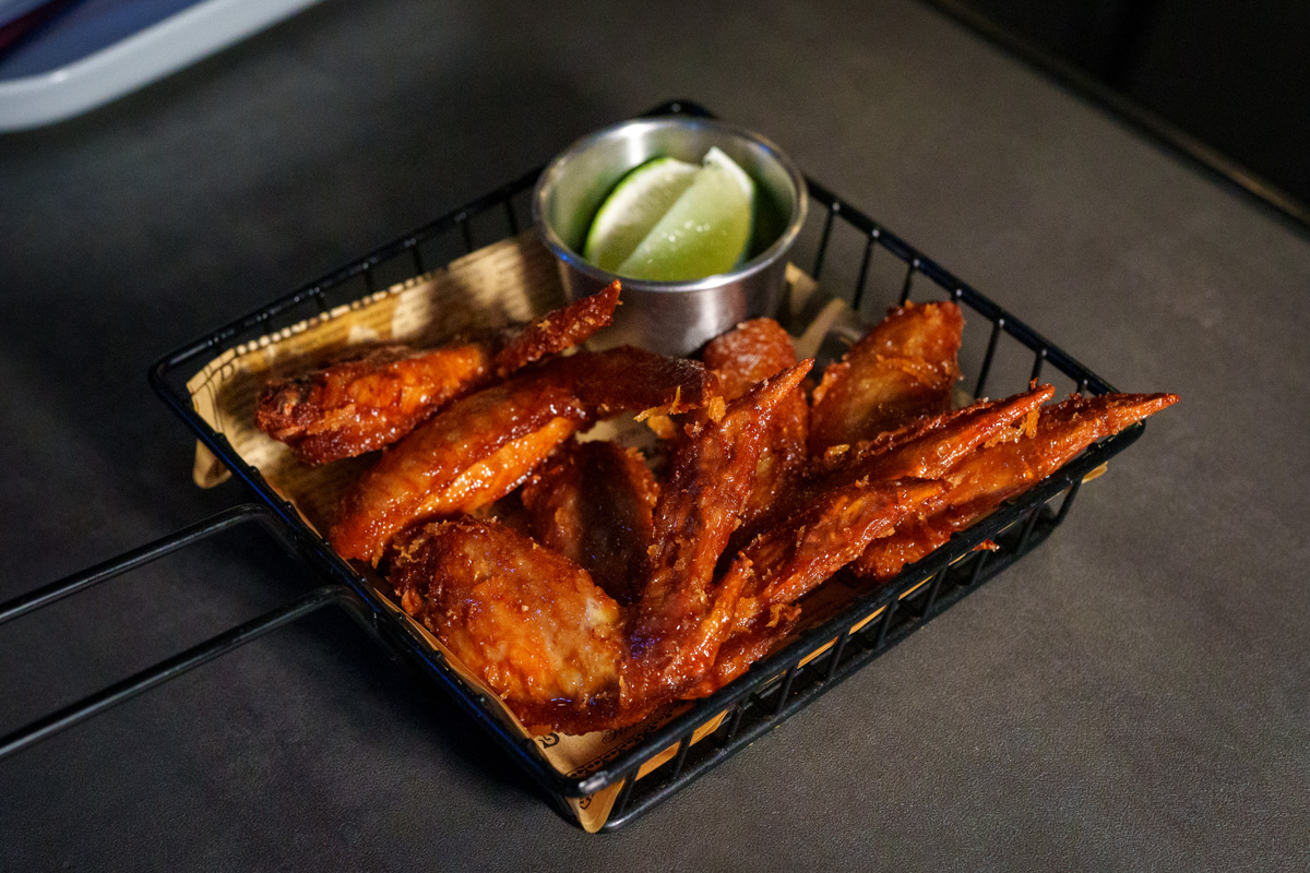 【無心戒酒互助會-成都分會】台北西門酒吧推薦,推薦必點特色調酒PUNCH、超好吃提拉米蘇!外國觀光客最愛去的西門酒吧! - 第25張圖 【無心戒酒互助會-成都分會】台北西門酒吧推薦,推薦必點特色調酒PUNCH、超好吃提拉米蘇!外國觀光客最愛去的西門酒吧!