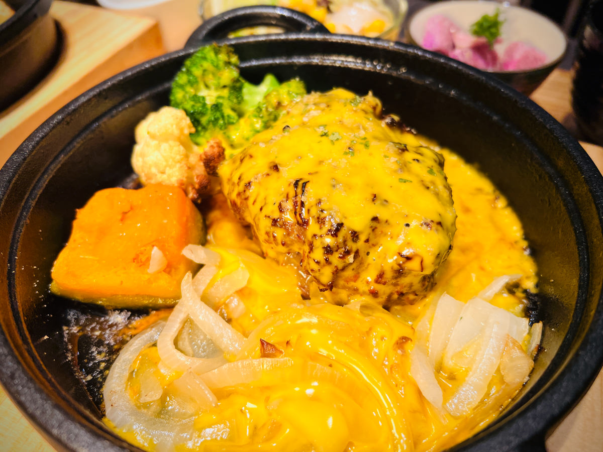 【大河牧場 漢堡排專売】台北南港環球美食推薦,人氣必吃超厚漢堡排定食,無限量供應白飯與味噌湯! - 第26張圖