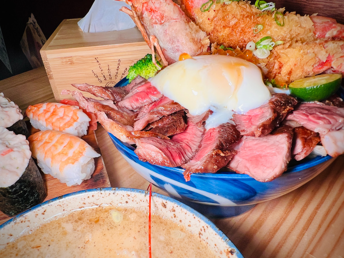 【森川丼丼大橋橫町】台中西屯美食推薦,人氣破表的浮誇系日式料理,平價享受頂級餐點,網路熱搜好評台中餐廳 - 第33張圖