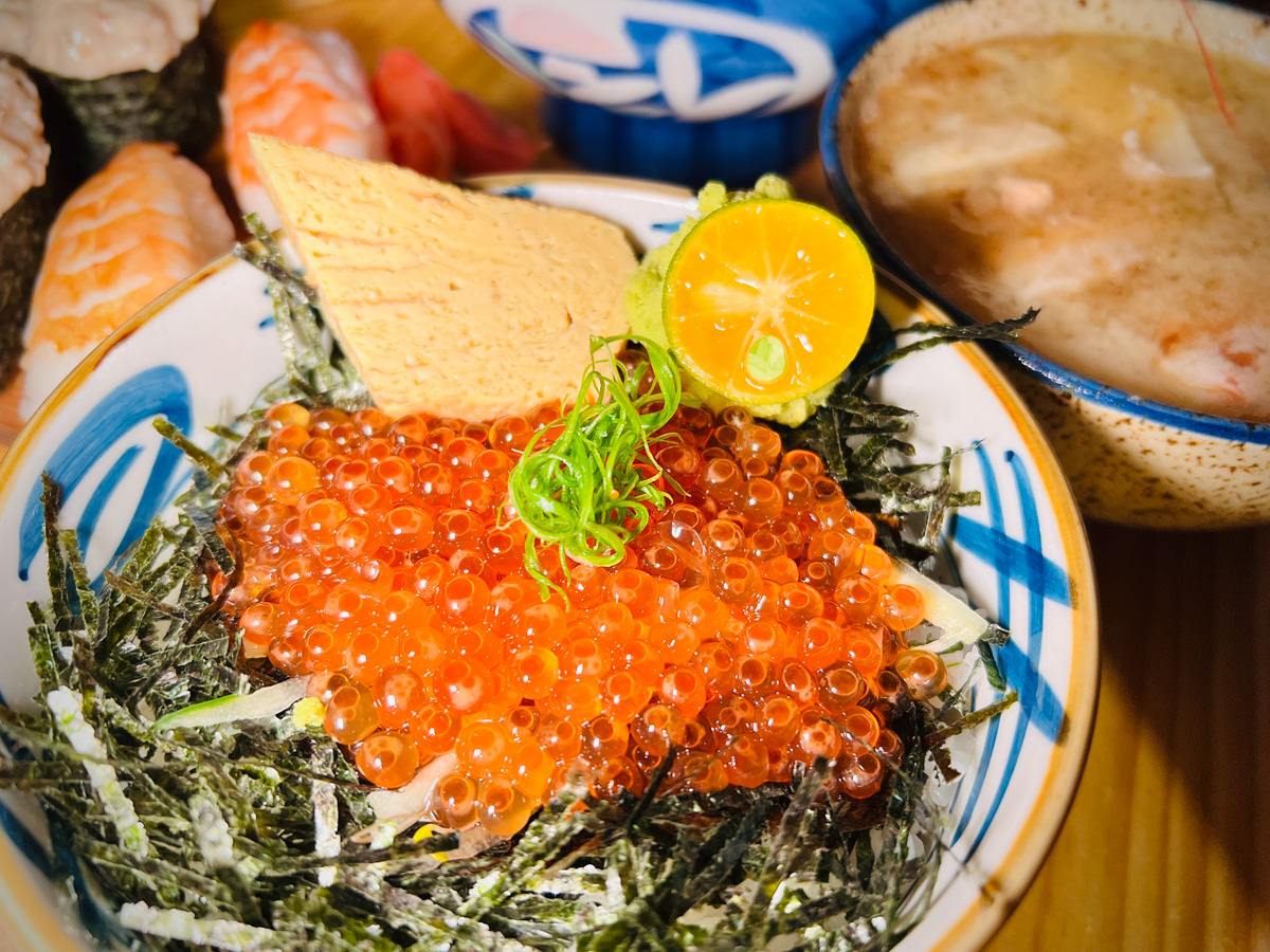 【森川丼丼大橋橫町】台中西屯美食推薦,人氣破表的浮誇系日式料理,平價享受頂級餐點,網路熱搜好評台中餐廳 - 第35張圖