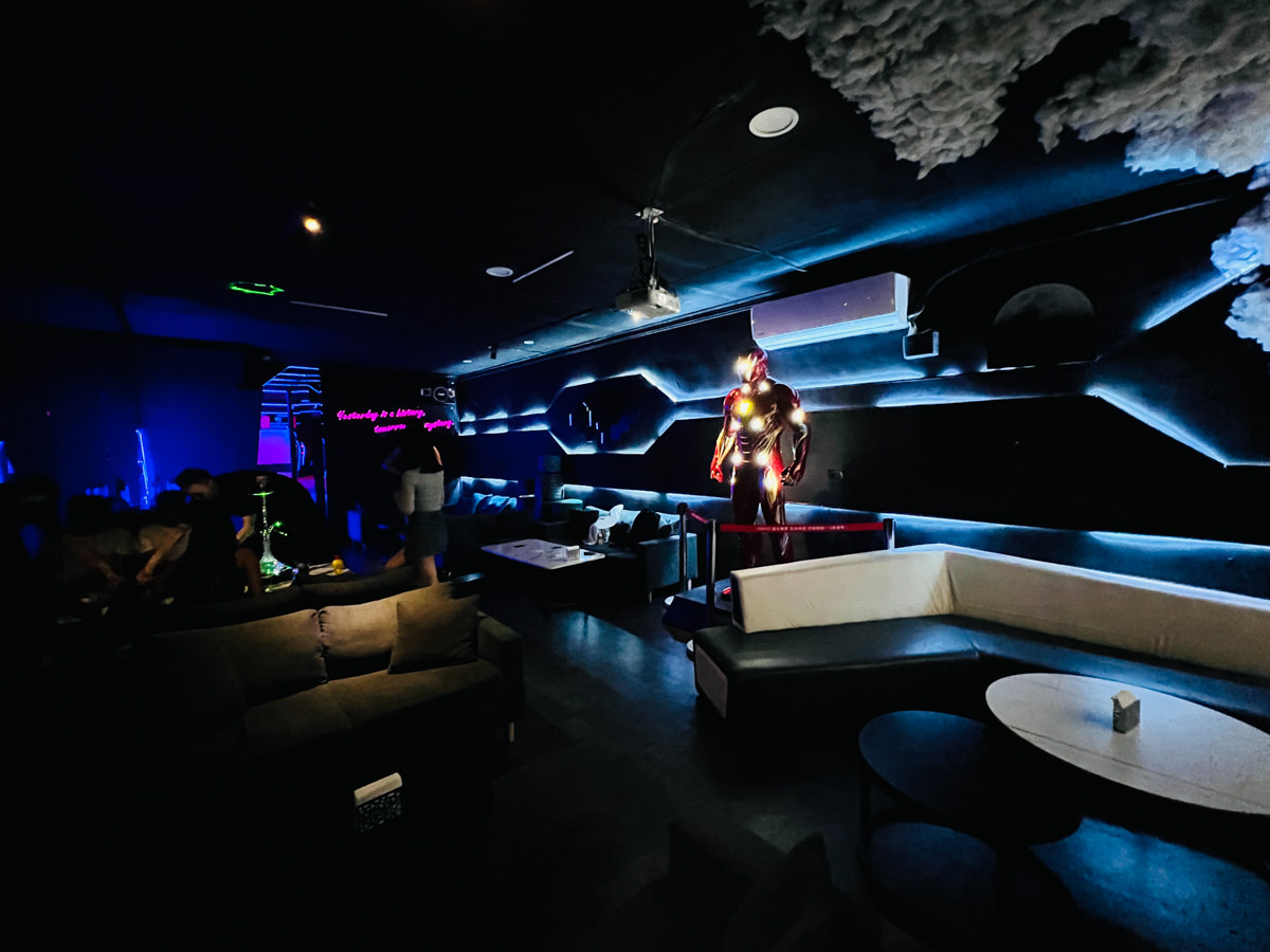 【希爾水煙酒吧】台中酒吧推薦,新世代網美餐酒館,九款創意特調訴盡人生百態,嘴饞必點下酒菜,台中聚會餐廳首選 - 第13張圖