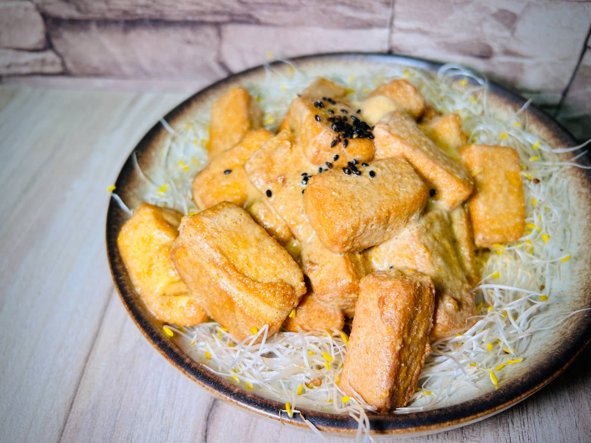 【粵焱港式料理】中和南勢角美食推薦,1個人也能吃的精緻港式料理,內用白飯無限續加!中和人氣必吃宵夜 - 第16張圖