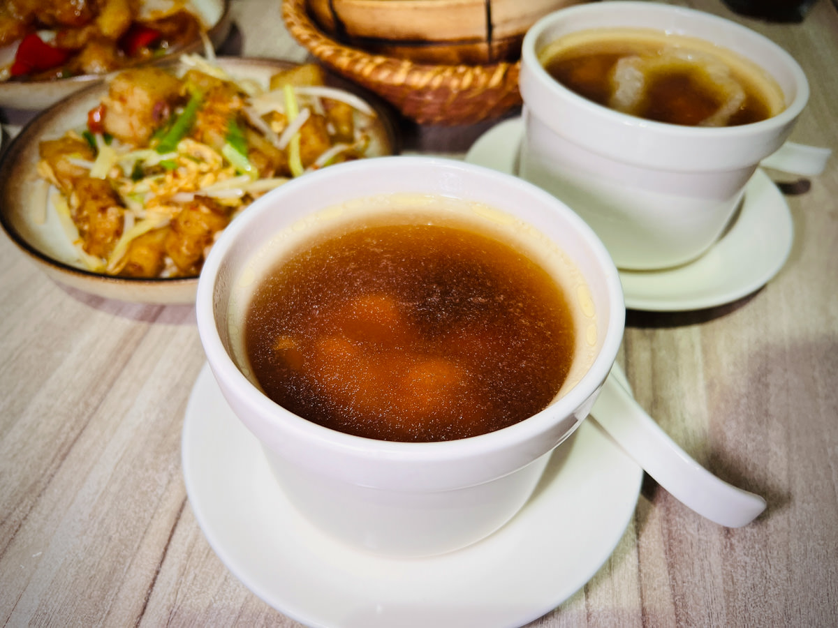【粵焱港式料理】中和南勢角美食推薦,1個人也能吃的精緻港式料理,內用白飯無限續加!中和人氣必吃宵夜 - 第23張圖