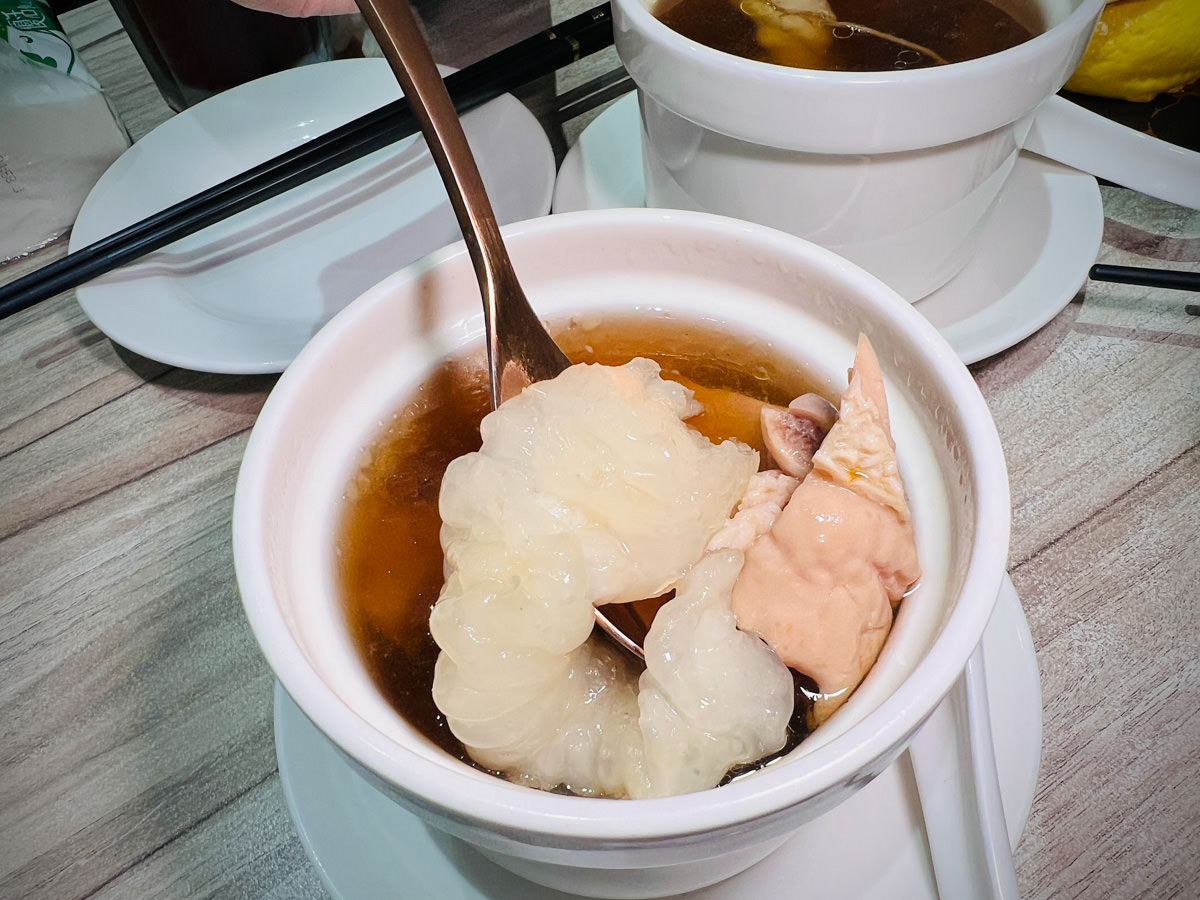 【粵焱港式料理】中和南勢角美食推薦,1個人也能吃的精緻港式料理,內用白飯無限續加!中和人氣必吃宵夜 - 第26張圖