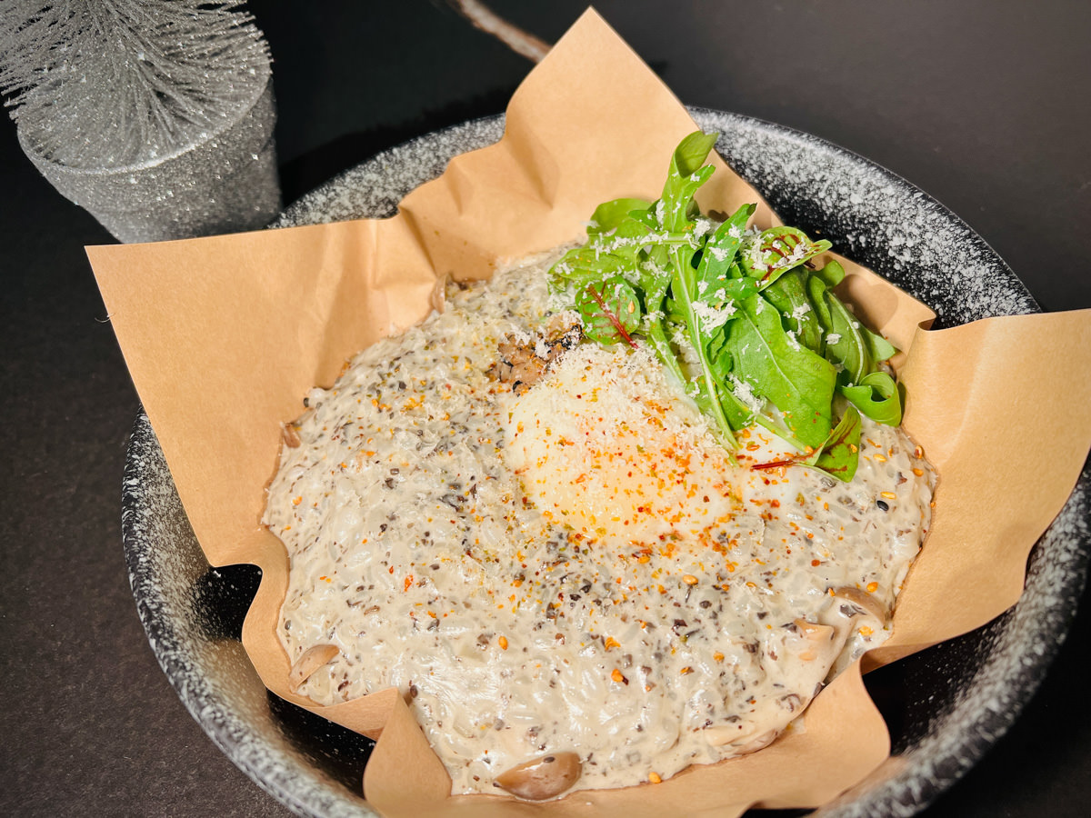 【鷹house Bistro】台北忠孝復興餐酒館推薦,千萬裝潢沉浸式網美餐酒館,精緻美食調酒饗宴,再玩高爾夫模擬器! - 第48張圖