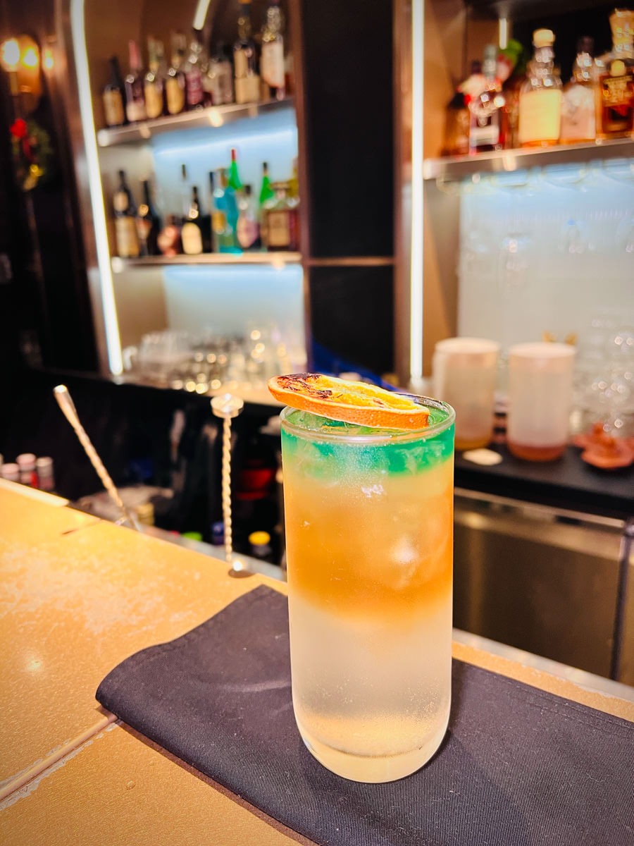 【鷹house Bistro】台北忠孝復興餐酒館推薦,千萬裝潢沉浸式網美餐酒館,精緻美食調酒饗宴,再玩高爾夫模擬器! - 第51張圖