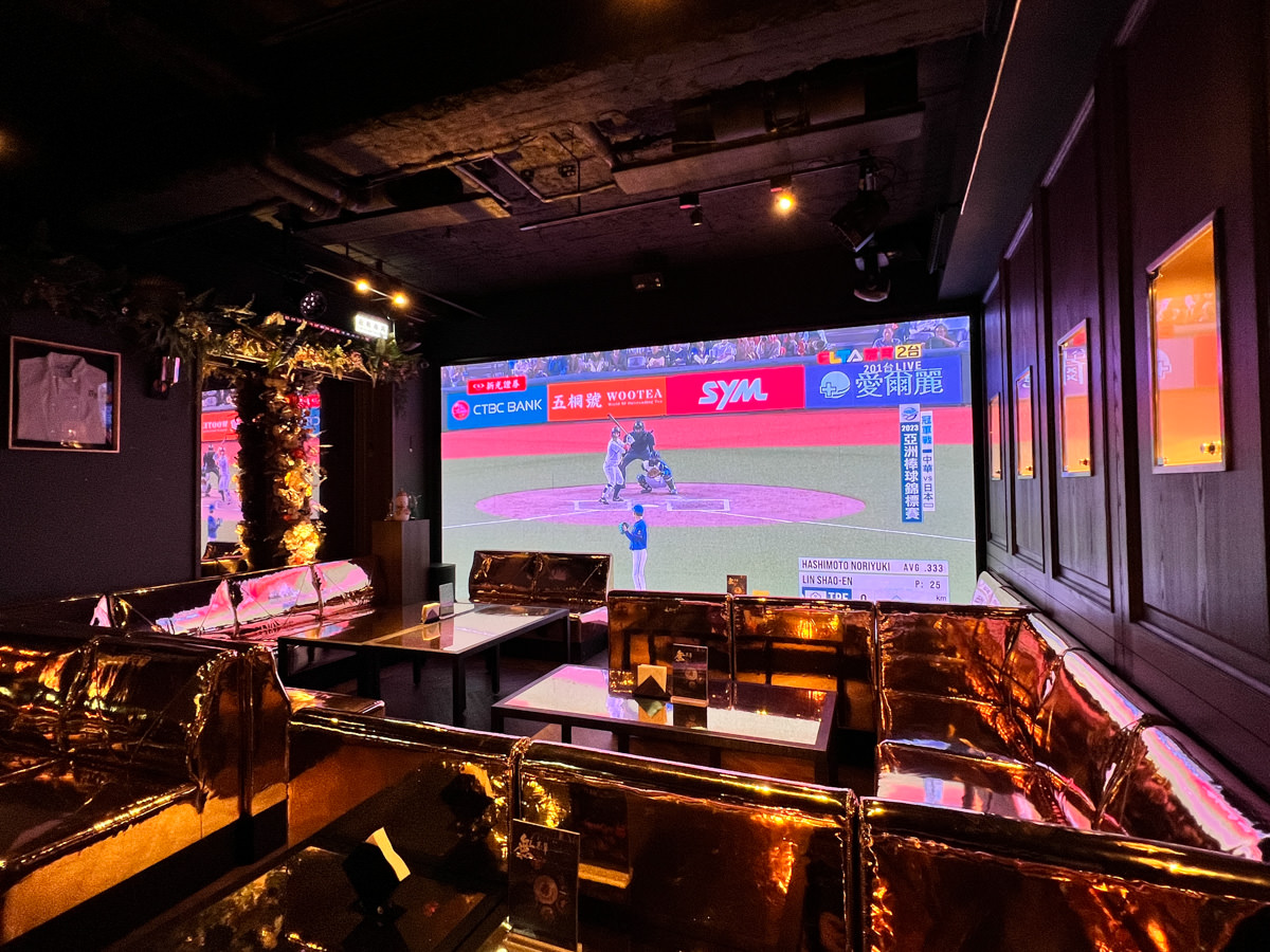 【鷹house Bistro】台北忠孝復興餐酒館推薦,千萬裝潢沉浸式網美餐酒館,精緻美食調酒饗宴,再玩高爾夫模擬器! - 第9張圖