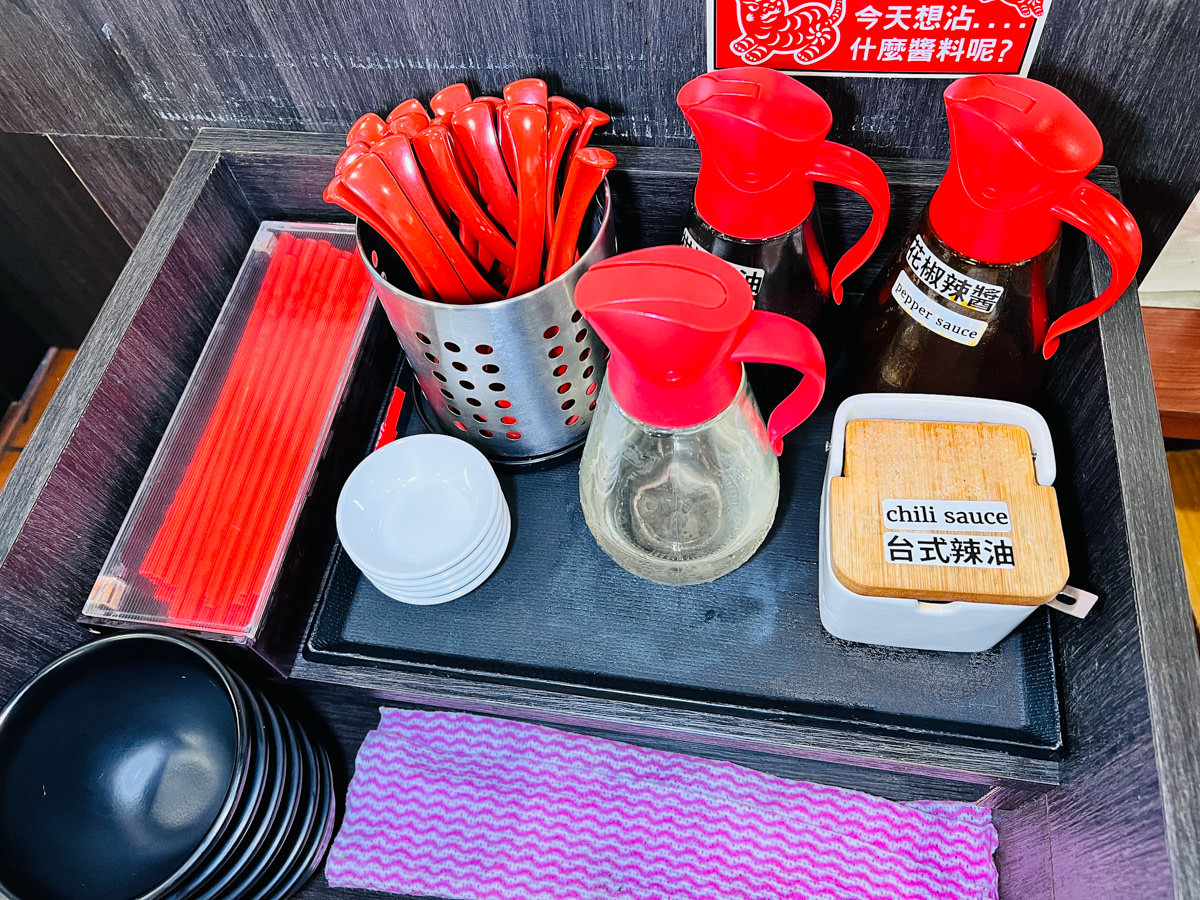 【虎記餃子】台北世貿美食推薦,網路熱搜脆皮煎餃!信義區必吃平價中華料理,線上外送訂餐主食50元起! - 第6張圖
