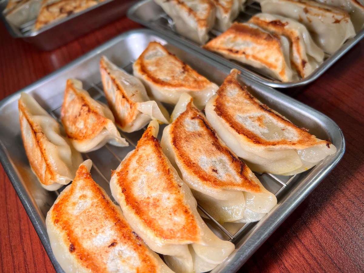 【虎記餃子】台北世貿美食推薦,網路熱搜脆皮煎餃!信義區必吃平價中華料理,線上外送訂餐主食50元起! - 第36張圖