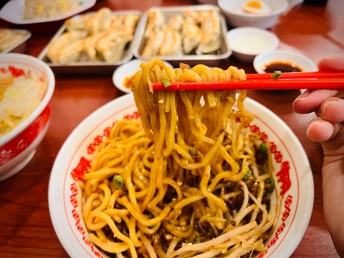【虎記餃子】台北世貿美食推薦,網路熱搜脆皮煎餃!信義區必吃平價中華料理,線上外送訂餐主食50元起! - 第46張圖