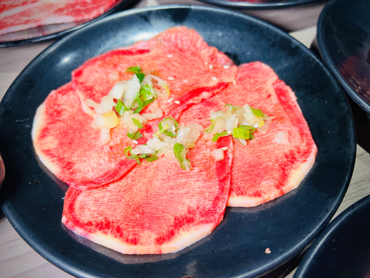 【羊角 炭火燒肉】台中燒肉美食吃到飽推薦,火烤兩吃869元起,新鮮嚴選食材奢華饗宴,台中聚會餐廳首選! - 第29張圖