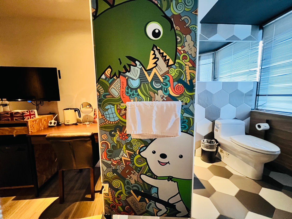【草悟道文旅】台中平價飯店推薦,挑戰台中最划算的住宿!現代工業風裝璜熱門打卡點,遊走周遭景點超方便! - 第14張圖