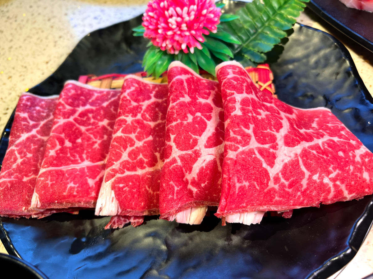 【九牛一鍋燒烤】台中西屯吃到飽推薦,火烤兩吃599起,台中首家結合迴轉火鍋與燒烤!多元食材雙重享受 - 第29張圖