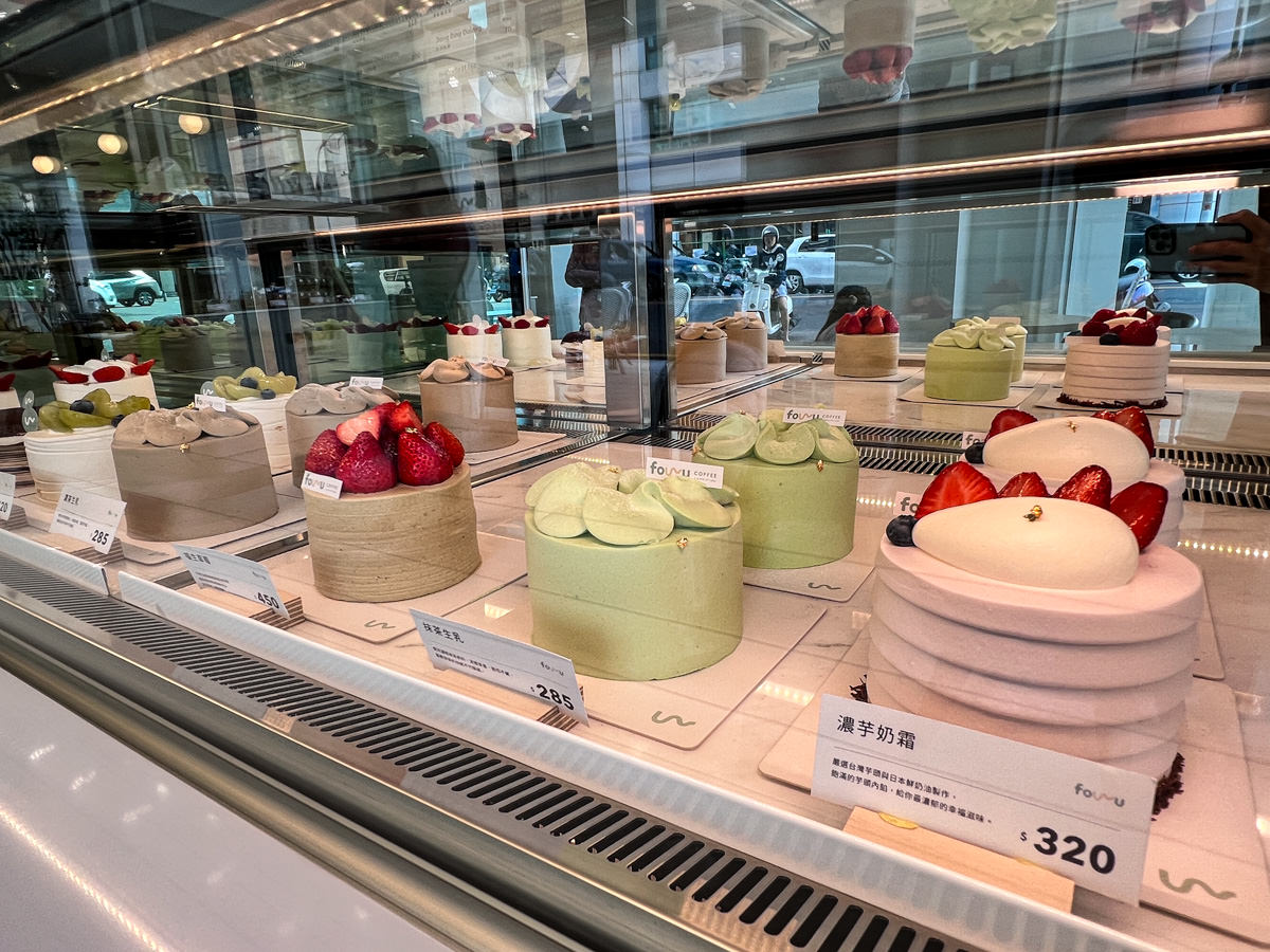 【FOUR U Coffee】高雄文青質感咖啡廳推薦,手作四吋蛋糕甜點與健康輕食,高雄下午茶聚會餐廳首選! - 第10張圖