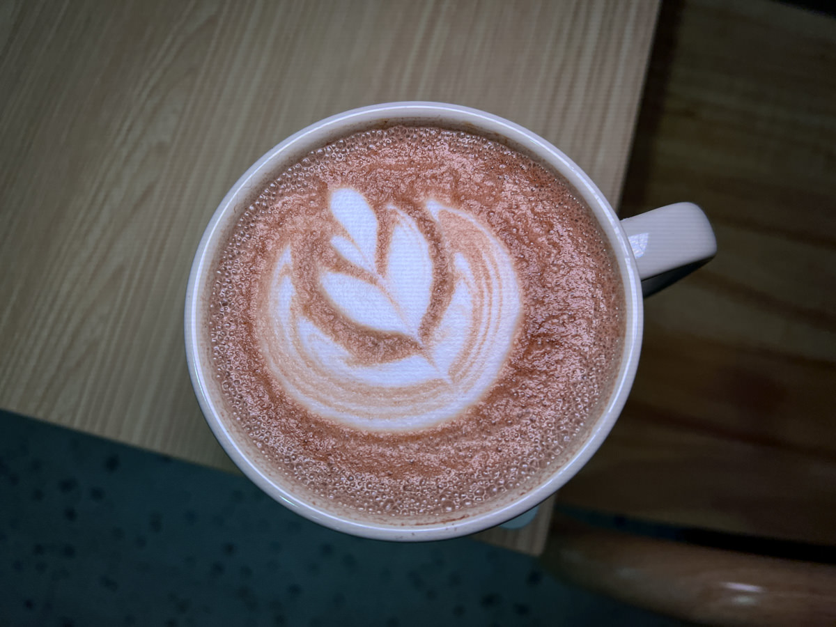 【FOUR U Coffee】高雄文青質感咖啡廳推薦,手作四吋蛋糕甜點與健康輕食,高雄下午茶聚會餐廳首選! - 第27張圖