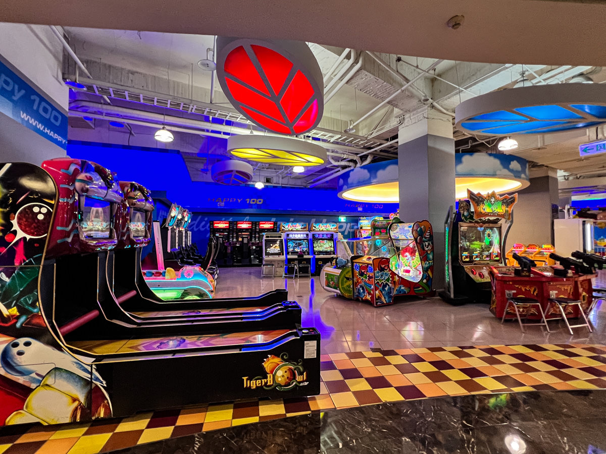 【義大世界購物廣場】全國首創品牌直營OutletMall,超過700個品牌進駐,高雄人氣網美打卡景點推薦! - 第24張圖