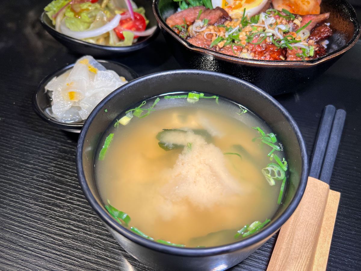【一号基地】台北慶城街美食推薦,人氣熱銷商業午餐190元起!日式料理升級套餐物超所值,松山區日式居酒屋首選! - 第22張圖