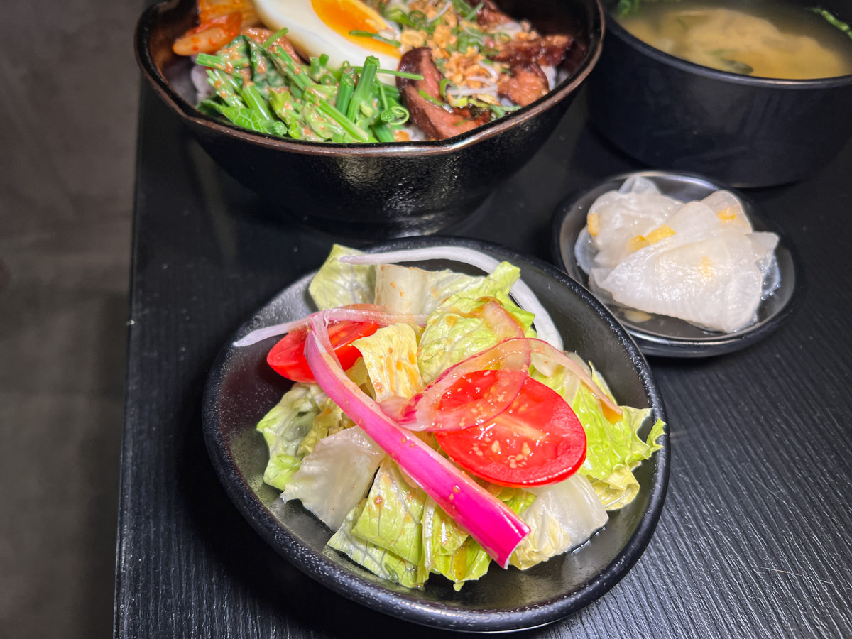 【一号基地】台北慶城街美食推薦,人氣熱銷商業午餐190元起!日式料理升級套餐物超所值,松山區日式居酒屋首選! - 第21張圖