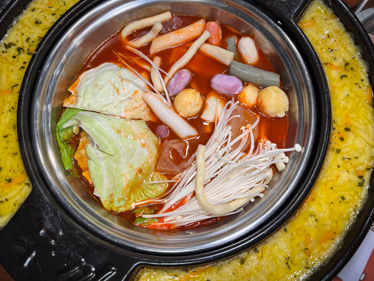【兩餐韓國年糕火鍋】板橋新埔火鍋吃到飽349元起,任選超豐富食材,出示學生證享優惠,不定期推出新餐點! - 第42張圖