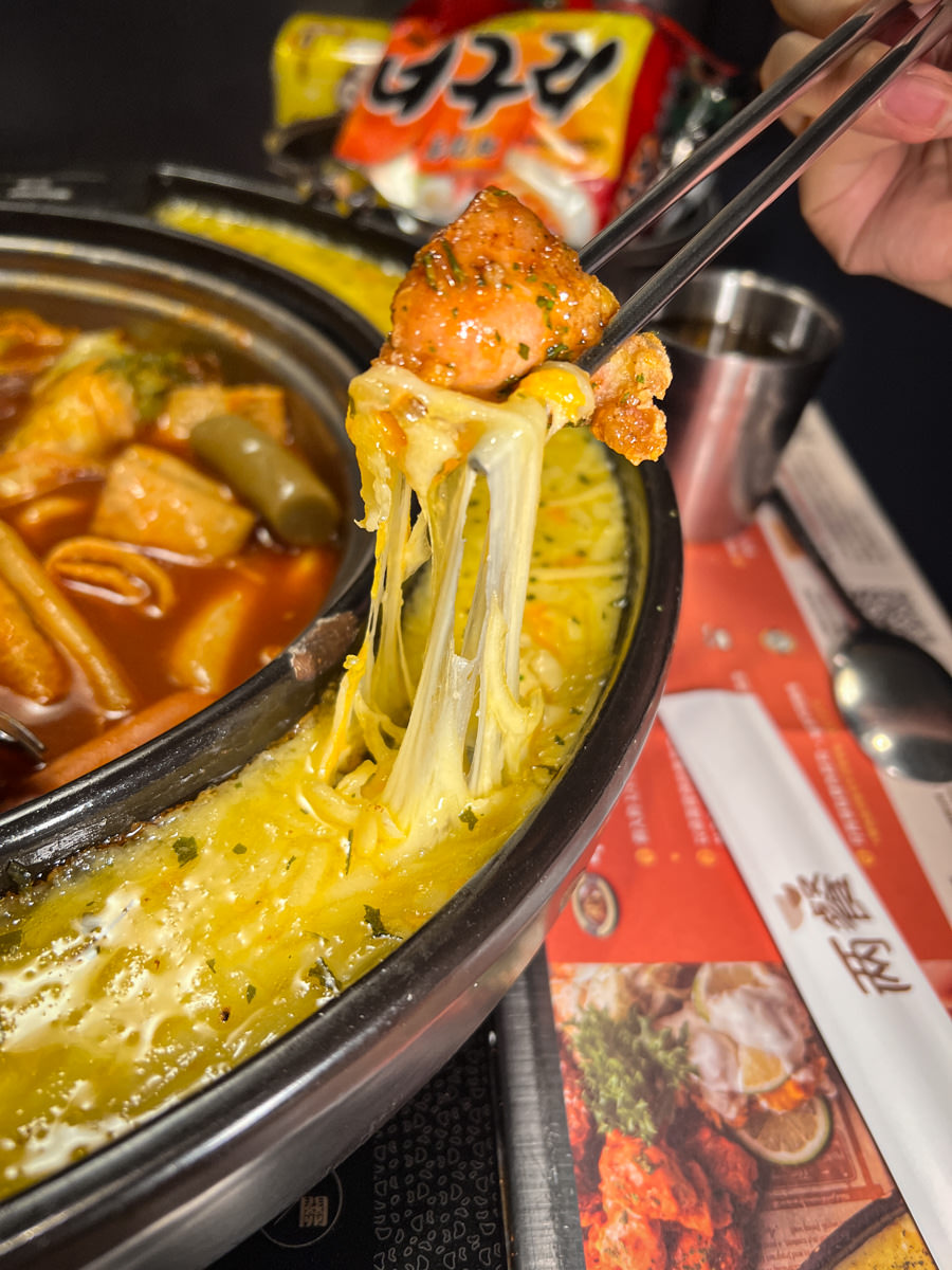 【兩餐韓國年糕火鍋】板橋新埔火鍋吃到飽349元起,任選超豐富食材,出示學生證享優惠,不定期推出新餐點! - 第39張圖