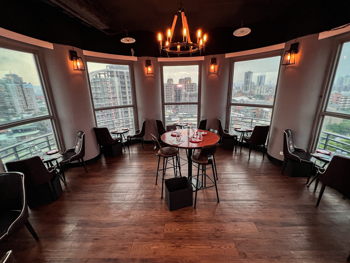 【ABV 閣樓餐酒館】板橋唯一高樓景觀餐酒館!享受道地歐陸料理美食,板橋府中約會餐廳推薦! - 第5張圖