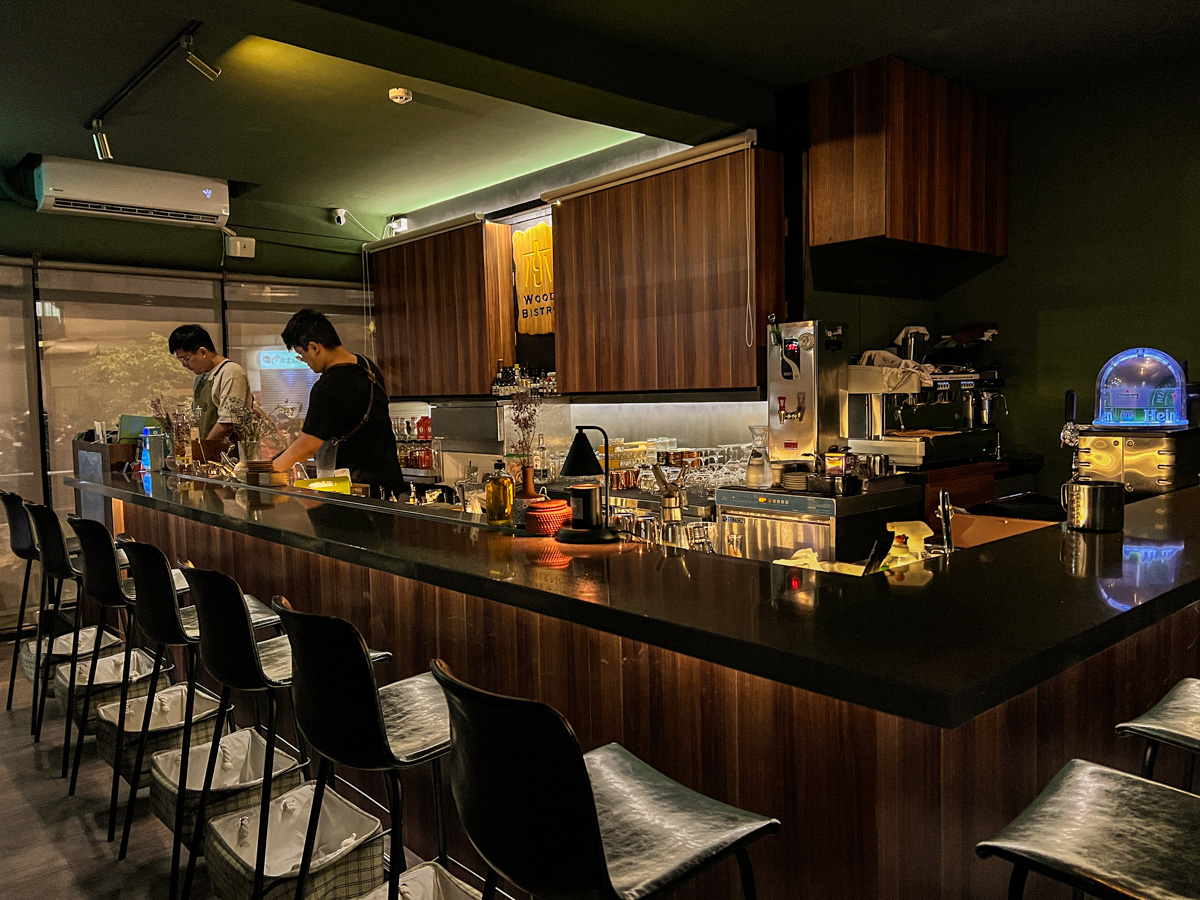 【木餐酒館 Wood Bistro】板橋新埔餐酒館推薦,創意料理與特色調酒的美食饗宴,板橋在地最溫馨的聚會餐廳! - 第4張圖