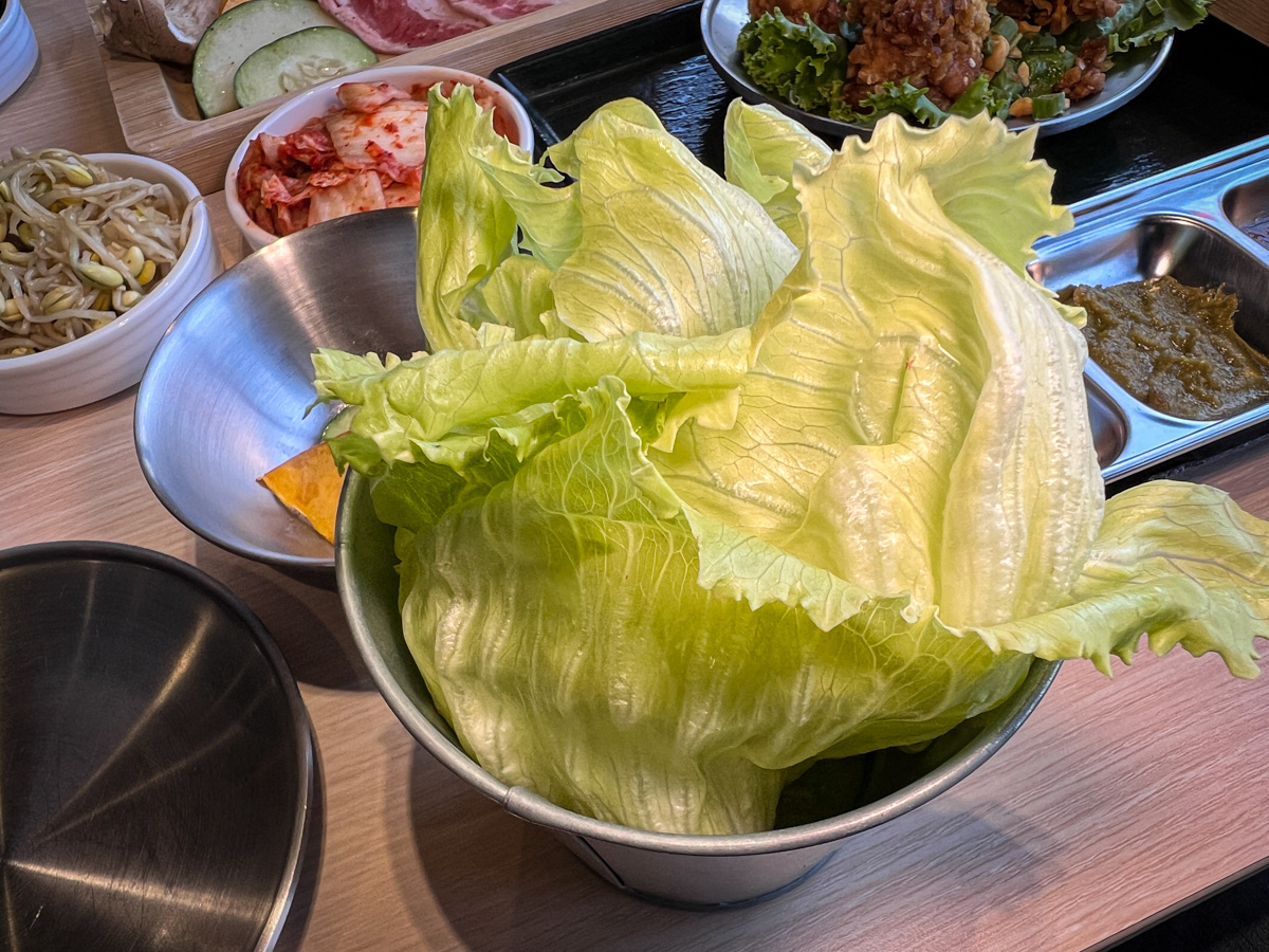 【燒桶子 韓食烤肉】桃園統領廣場美食推薦,物超所值商業午餐270元起,絕對肉感的美味饗宴! - 第26張圖