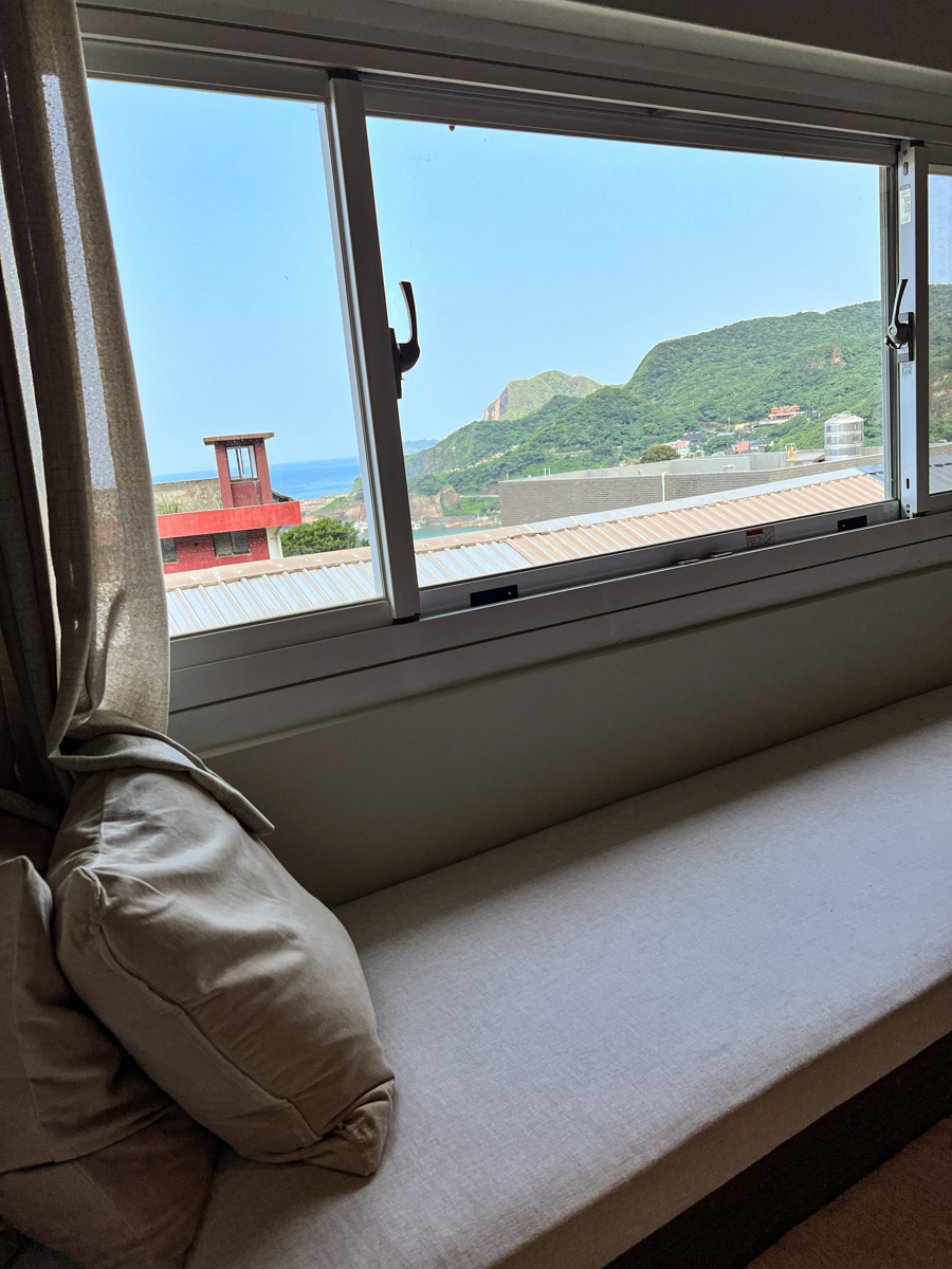 【神隱之月】水湳洞最美的秘境民宿推薦!在床上醒來直接看日出,夢幻拍照打卡海景包棟民宿首選! - 第23張圖