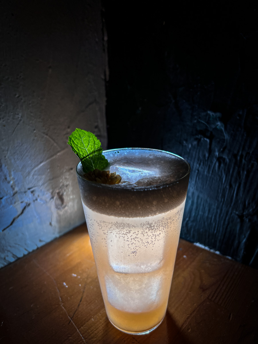【路易奇洗衣公司 Luigi】台北信義安和餐酒館推薦,夜裡的罪惡美食!異國料理與特色調酒的美味饗宴,台北最特別的聚會餐廳! - 第46張圖
