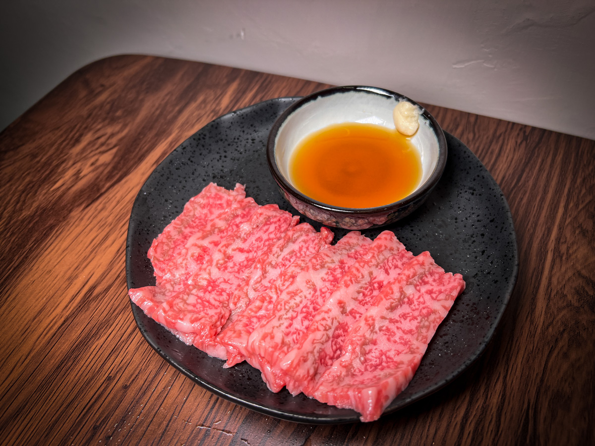 【Bulimia 溫體牛火鍋】台北高級溫體牛火鍋推薦,全台唯一日本頂級和牛與美國牛手切!台北大巨蛋聚會餐廳首選 - 第25張圖