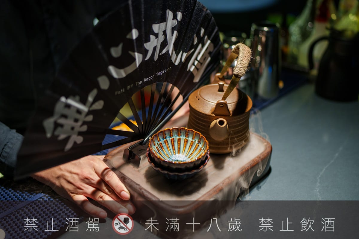 【無心戒酒互助會-同溫層俱樂部】台北西門最熱門餐酒館推薦,特色必點Bucket桶調酒、同溫層特調,西門包場聚會餐廳首選! - 第63張圖