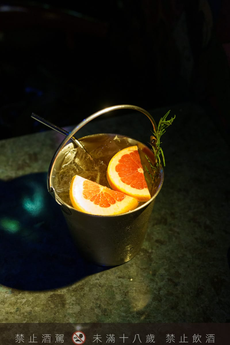 【無心戒酒互助會-同溫層俱樂部】台北西門最熱門餐酒館推薦,特色必點Bucket桶調酒、同溫層特調,西門包場聚會餐廳首選! - 第60張圖