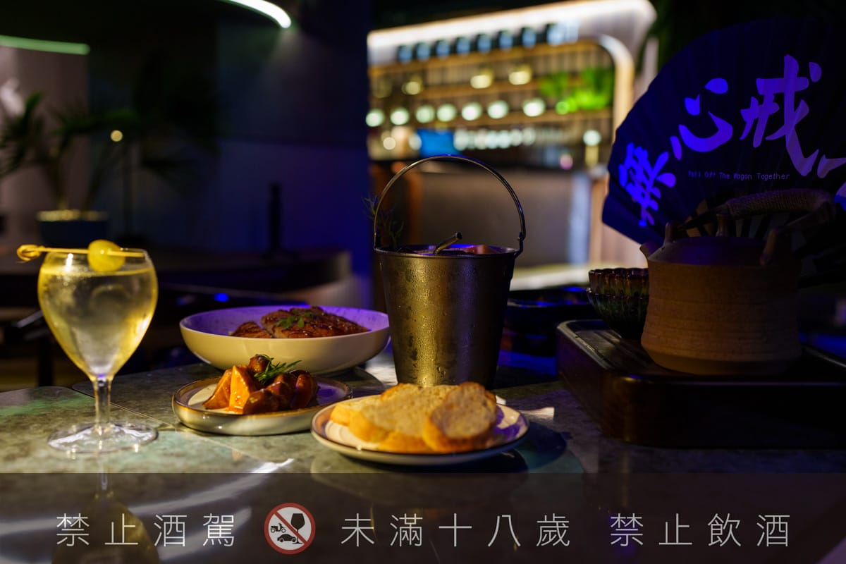【無心戒酒互助會-同溫層俱樂部】台北西門最熱門餐酒館推薦,特色必點Bucket桶調酒、同溫層特調,西門包場聚會餐廳首選! - 第35張圖