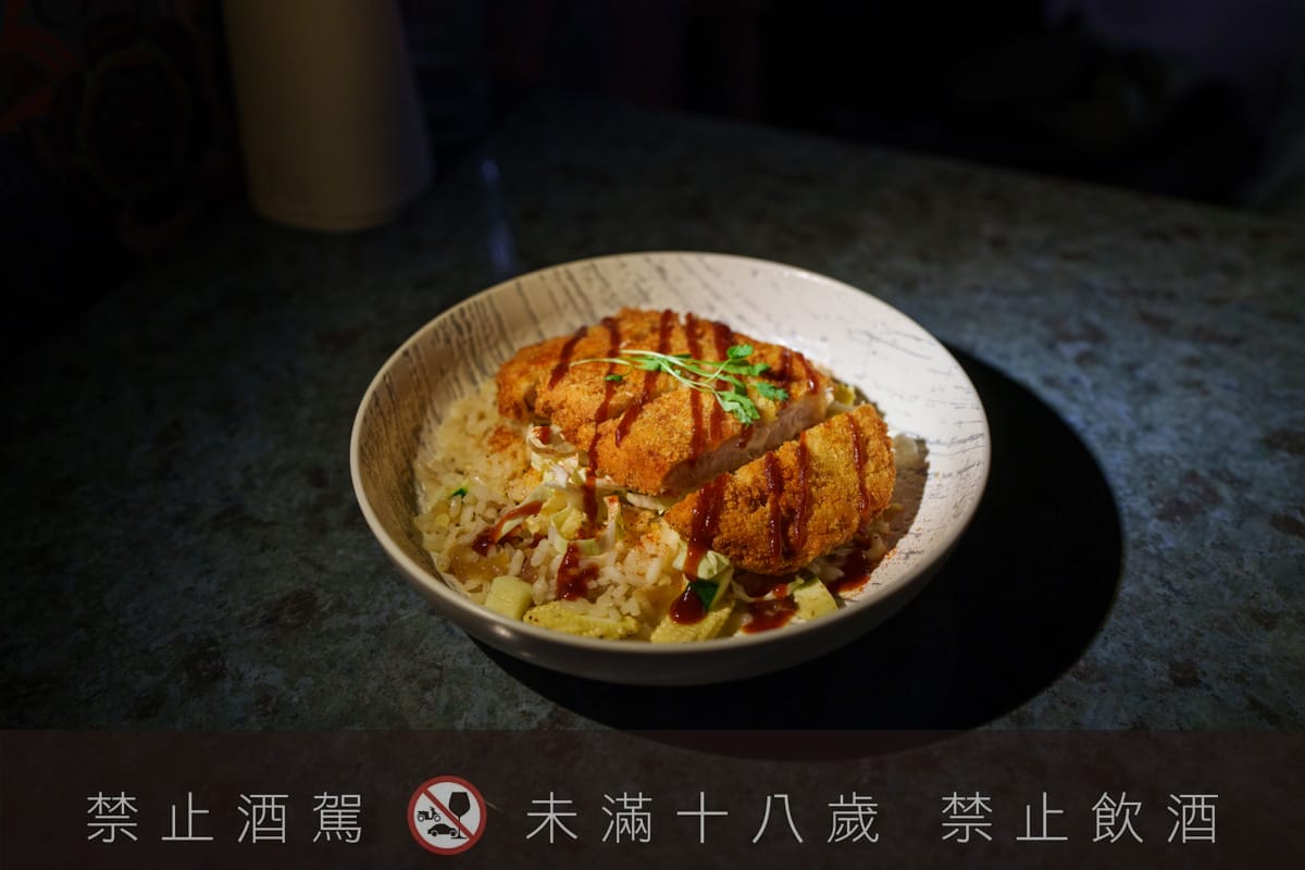 【無心戒酒互助會-同溫層俱樂部】台北西門最熱門餐酒館推薦,特色必點Bucket桶調酒、同溫層特調,西門包場聚會餐廳首選! - 第37張圖