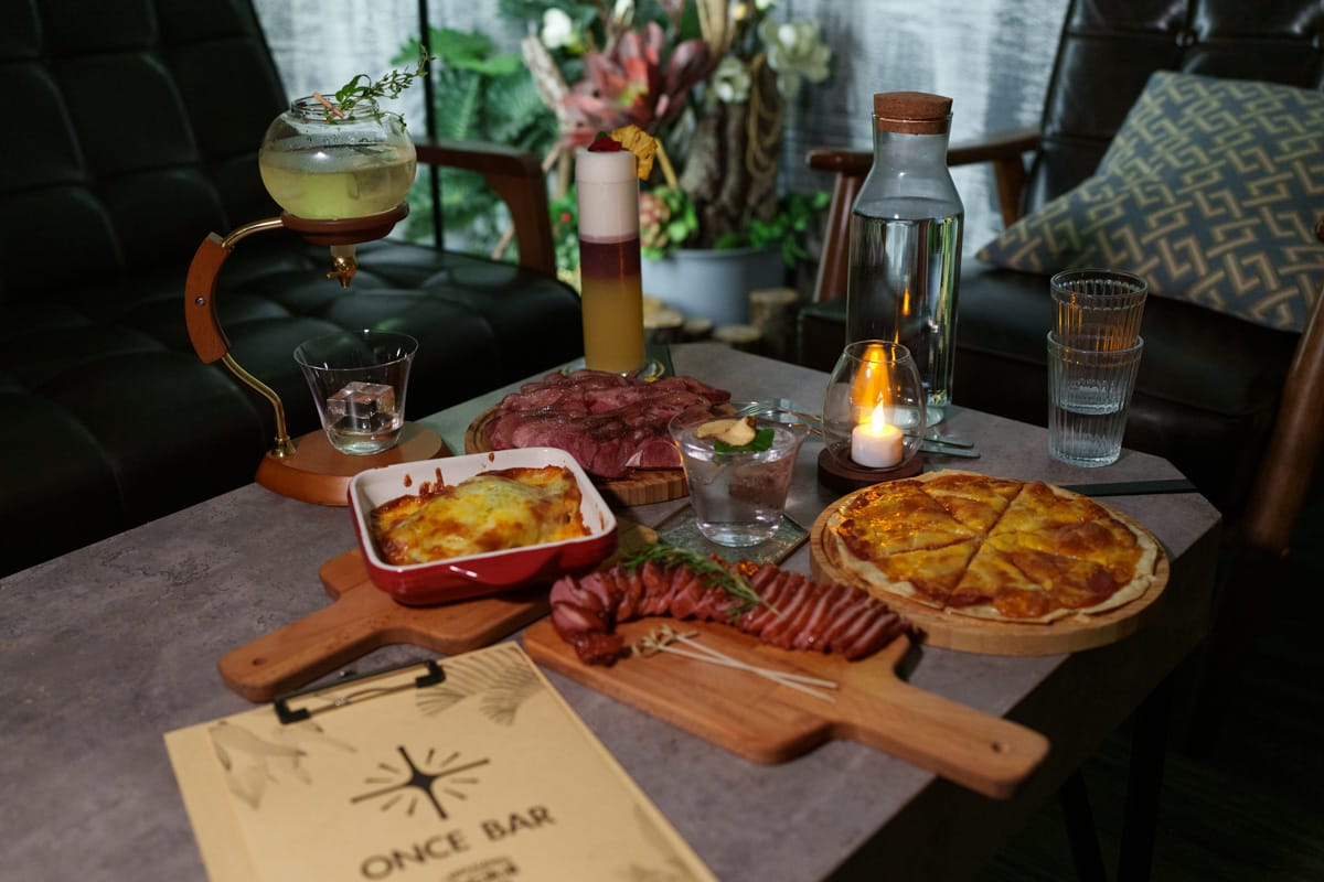 【ONCE Cafe&Bar 無心戒酒互助會-西寧分會】台北西門特色酒吧推薦,絕美獨家琴酒特調,白天喝咖啡晚上喝酒!兩百多種琴酒任君挑選! - 第26張圖