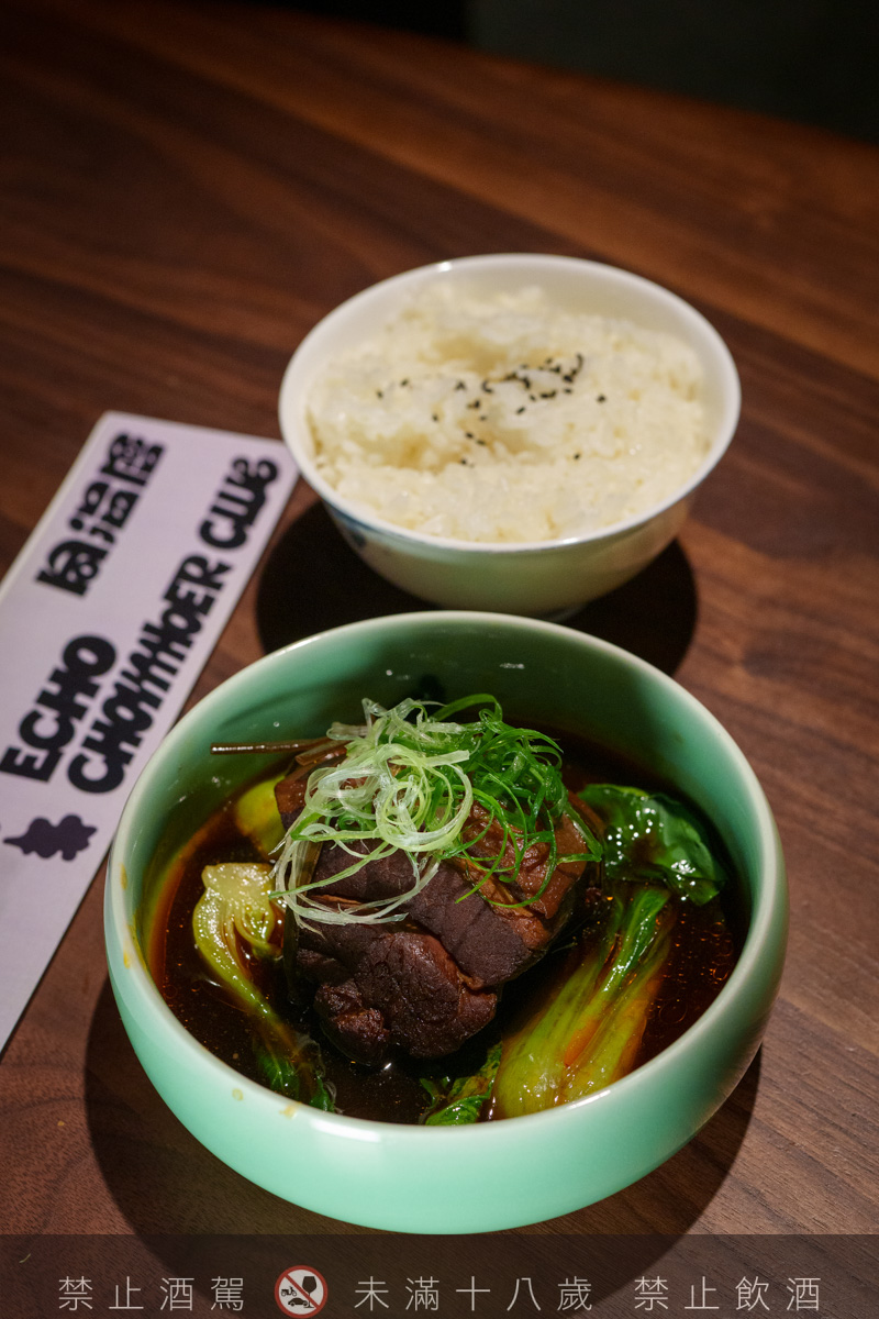 【無心戒酒互助會-同溫層俱樂部】台北西門最熱門餐酒館推薦，特色必點Bucket桶調酒、同溫層特調，西門包場聚會餐廳首選！