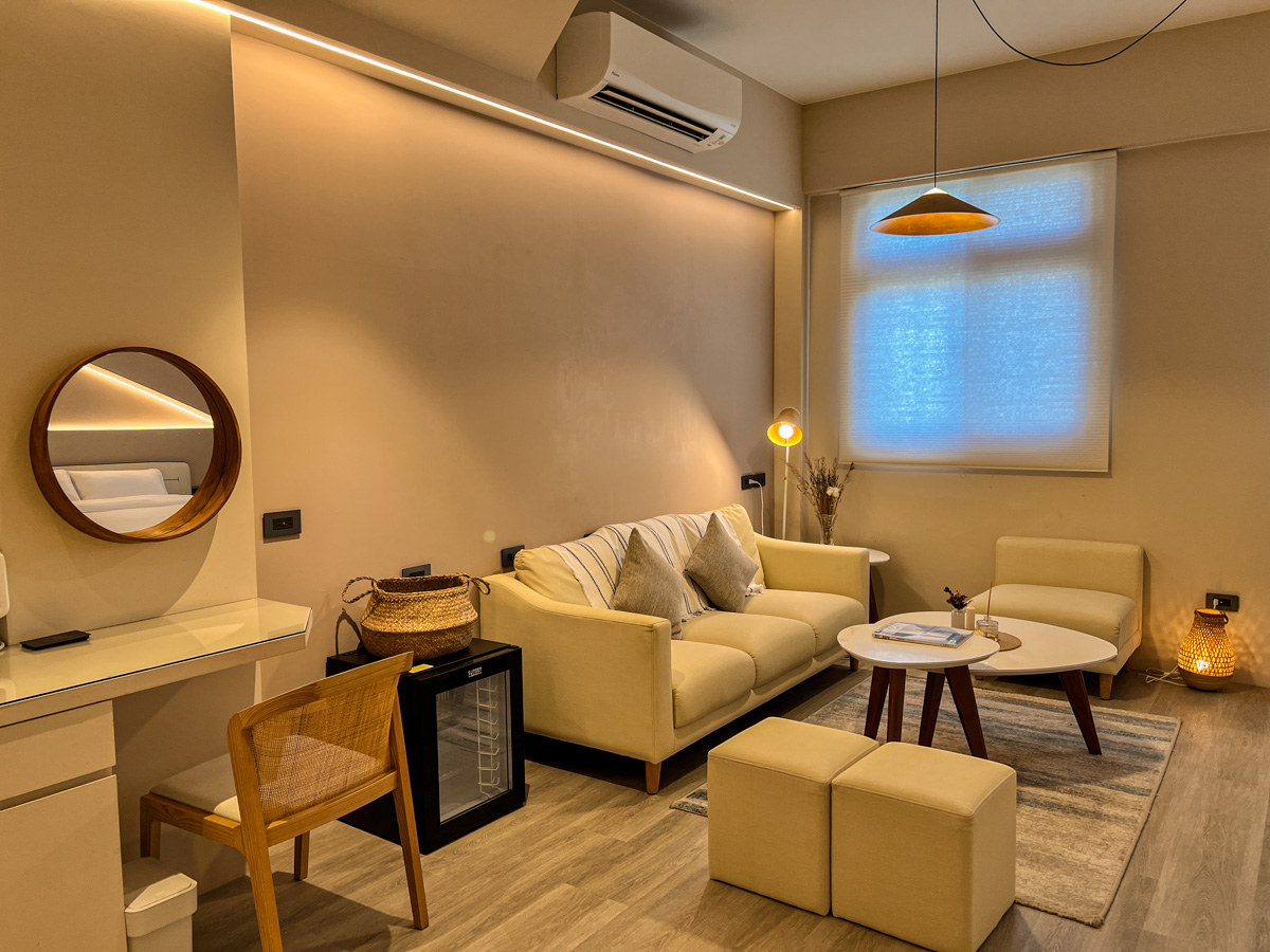 【Coming Home Apartment】宜蘭民宿推薦,結合住宿與酒吧的夢幻渡假民宿!趨近完美的質感設計裝潢,喝完酒直接上樓睡覺好幸福! - 第6張圖