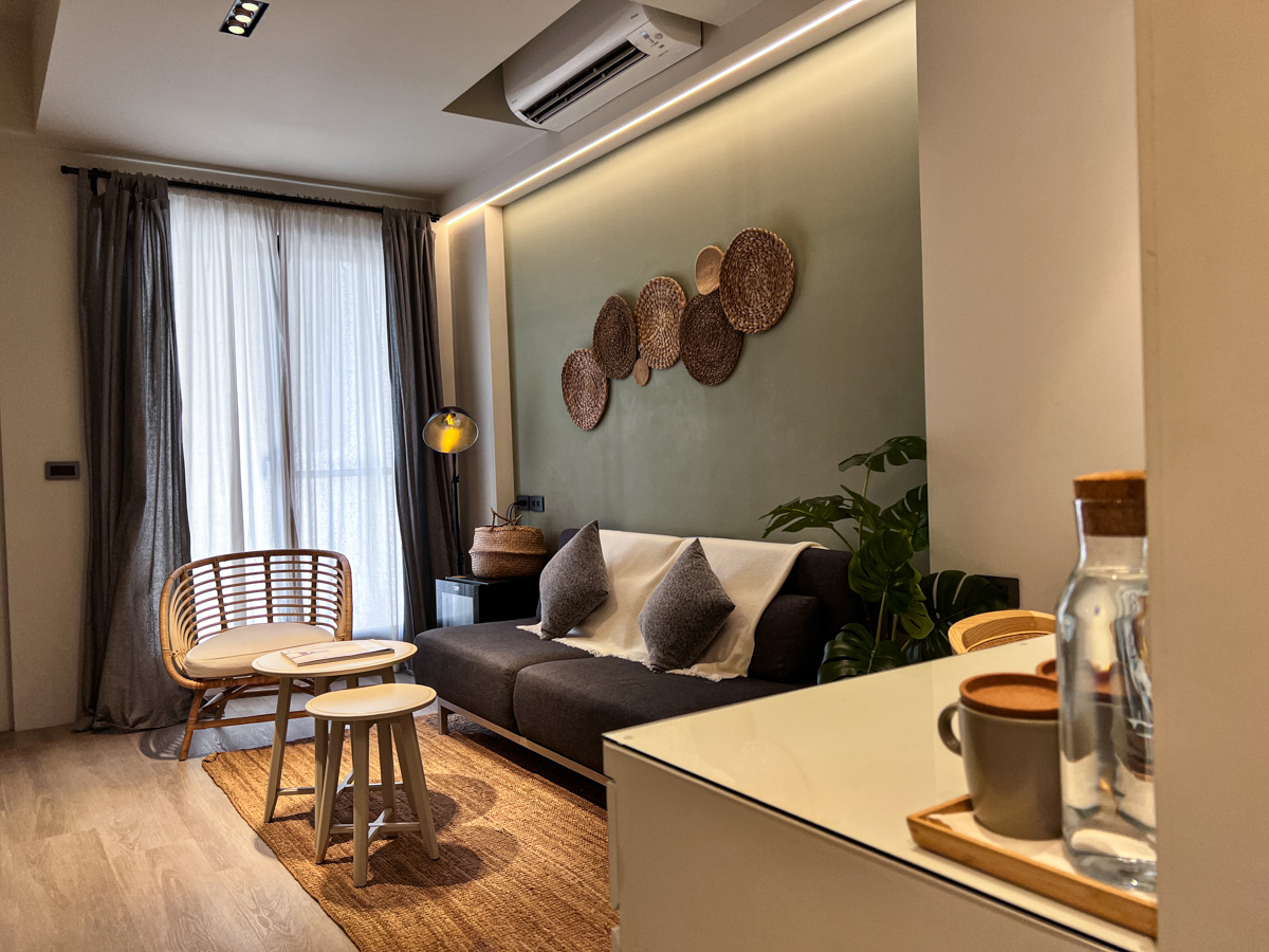 【Coming Home Apartment】宜蘭民宿推薦,結合住宿與酒吧的夢幻渡假民宿!趨近完美的質感設計裝潢,喝完酒直接上樓睡覺好幸福! - 第21張圖