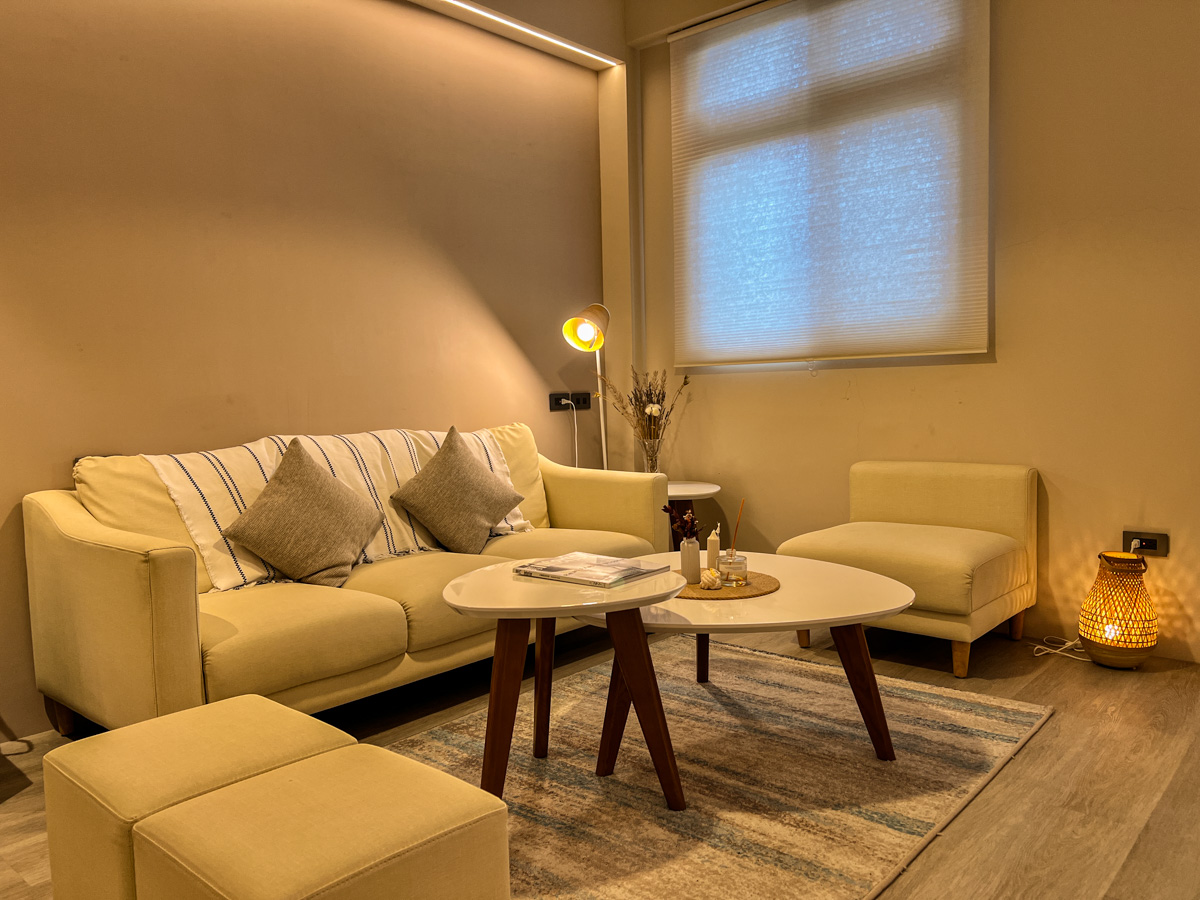 【Coming Home Apartment】宜蘭民宿推薦,結合住宿與酒吧的夢幻渡假民宿!趨近完美的質感設計裝潢,喝完酒直接上樓睡覺好幸福! - 第11張圖