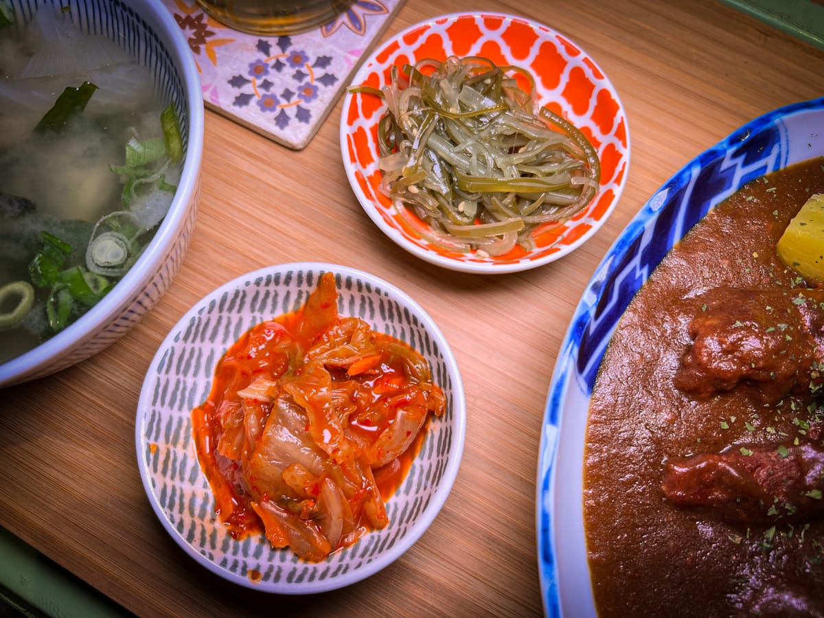 【哇咖吚哩-咖哩製造所】宜蘭超好吃咖哩飯只要290元附小菜飲品!Google評論4.9的宜蘭巷弄美食推薦,懷舊復古特色餐廳 - 第22張圖