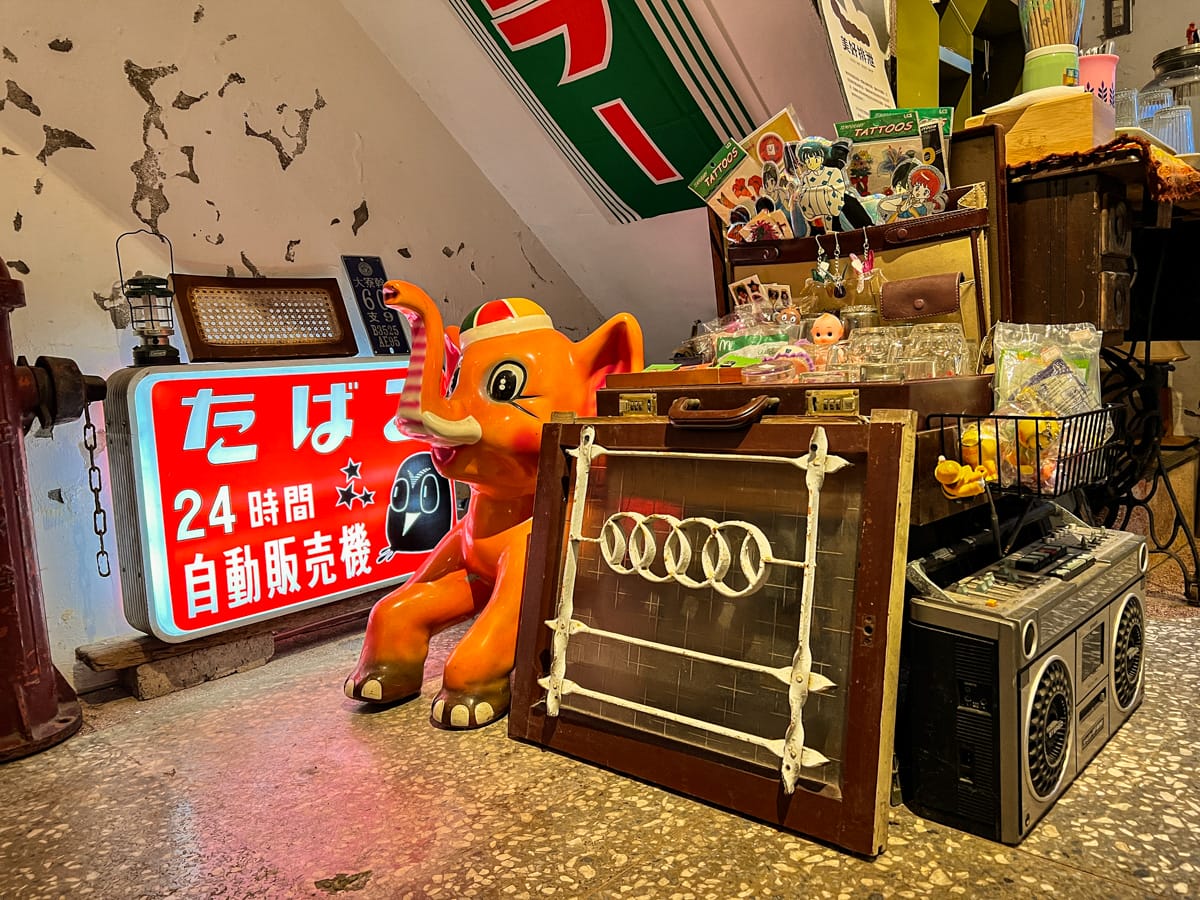 【哇咖吚哩-咖哩製造所】宜蘭超好吃咖哩飯只要290元附小菜飲品!Google評論4.9的宜蘭巷弄美食推薦,懷舊復古特色餐廳 - 第9張圖