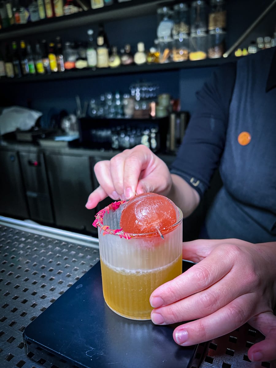 【Coming Home Bar】宜蘭網美酒吧推薦,打造宜蘭最Chill的喝酒聚會新地標,特色調酒如藝術般創作,人氣提拉米蘇限量供應! - 第14張圖