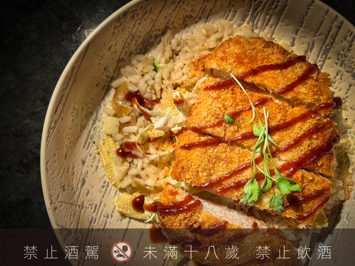 【無心戒酒互助會-同溫層俱樂部】台北西門最熱門餐酒館推薦,特色必點Bucket桶調酒、同溫層特調,西門包場聚會餐廳首選! - 第40張圖