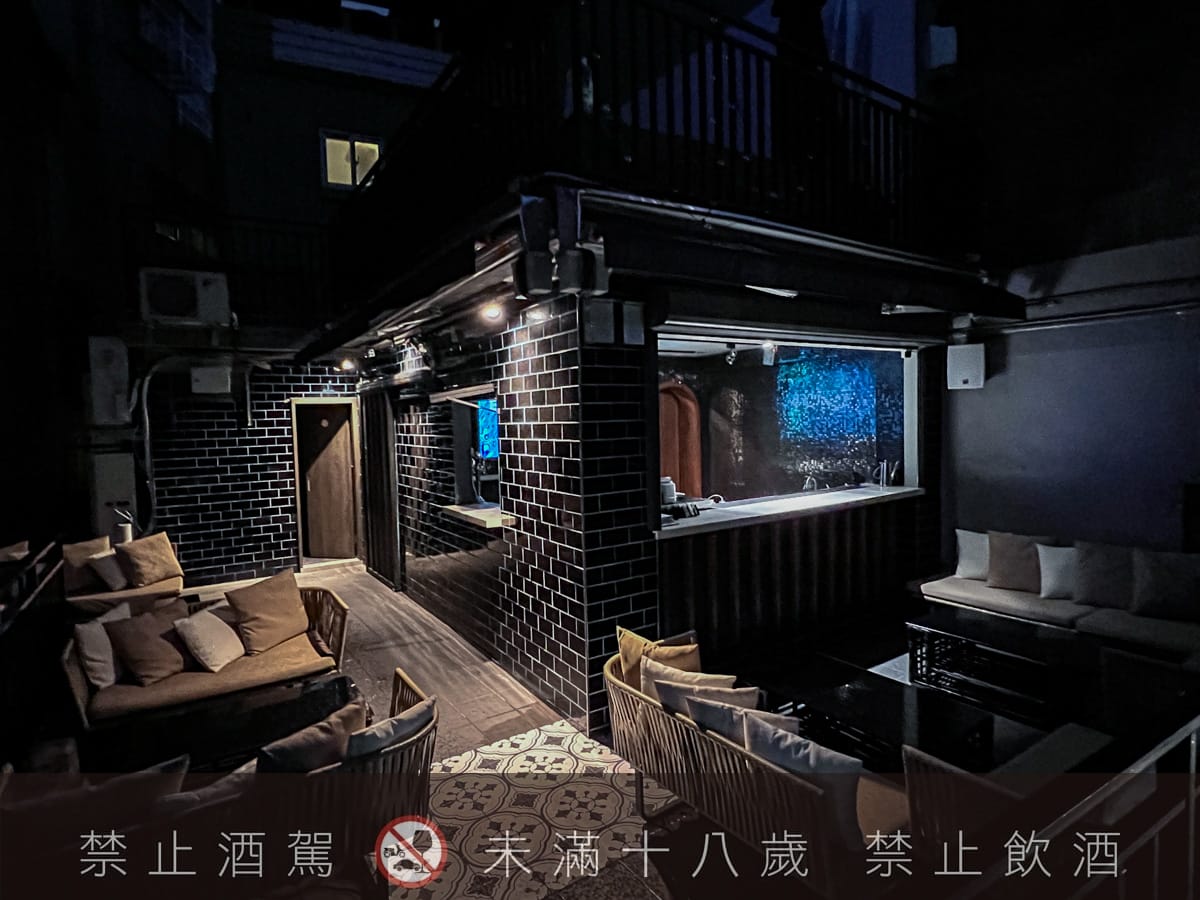【無心戒酒互助會-同溫層俱樂部】台北西門最熱門餐酒館推薦,特色必點Bucket桶調酒、同溫層特調,西門包場聚會餐廳首選! - 第23張圖
