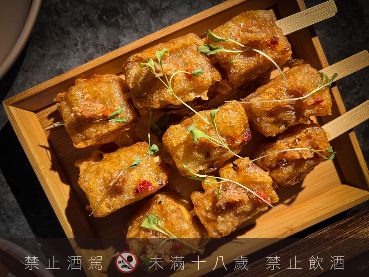 【無心戒酒互助會-同溫層俱樂部】台北西門最熱門餐酒館推薦,特色必點Bucket桶調酒、同溫層特調,西門包場聚會餐廳首選! - 第50張圖