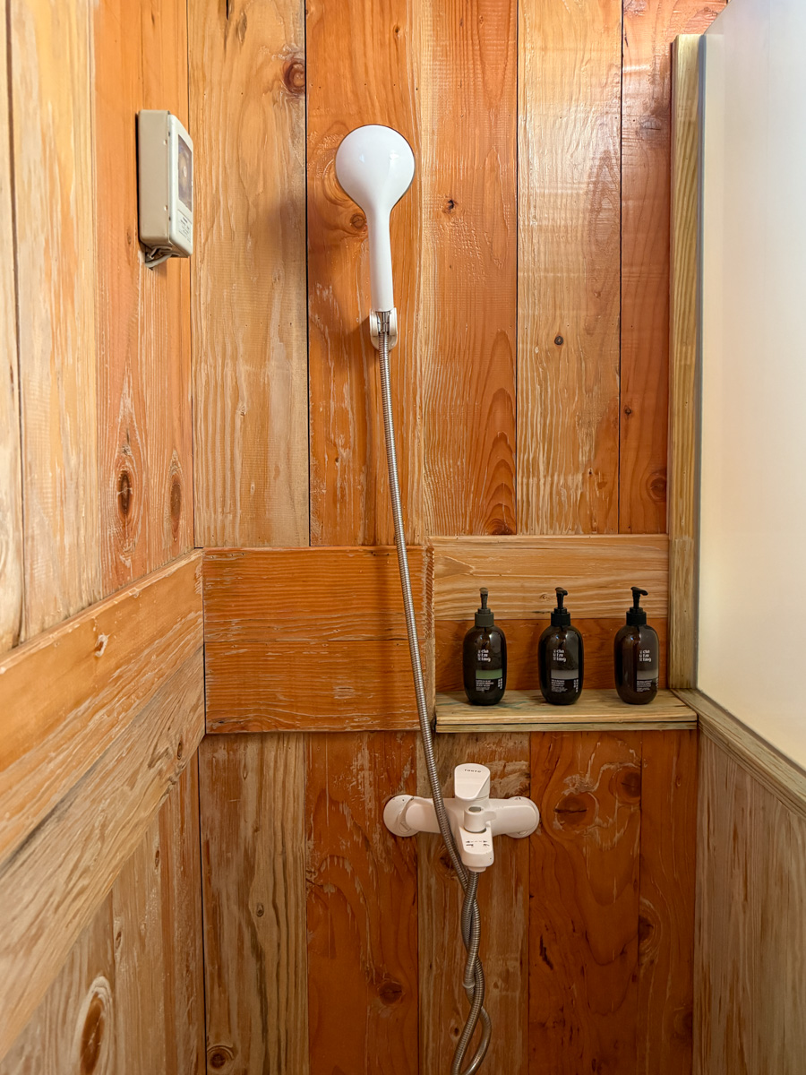 【隱山居】九份最美海景包棟民宿推薦，2~10人入住獨享3層樓山海美景，最神秘的九份網美打卡民宿！