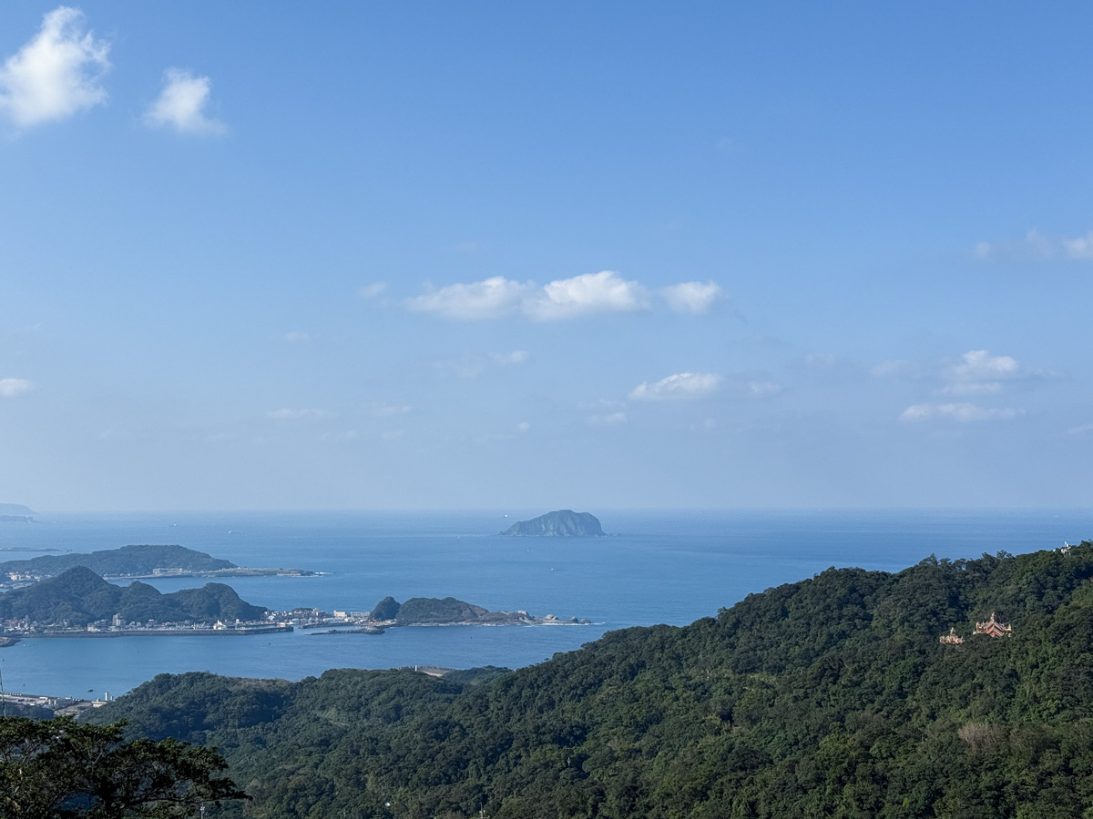 【隱山居】九份最美海景包棟民宿推薦，2~10人入住獨享3層樓山海美景，最神秘的九份網美打卡民宿！