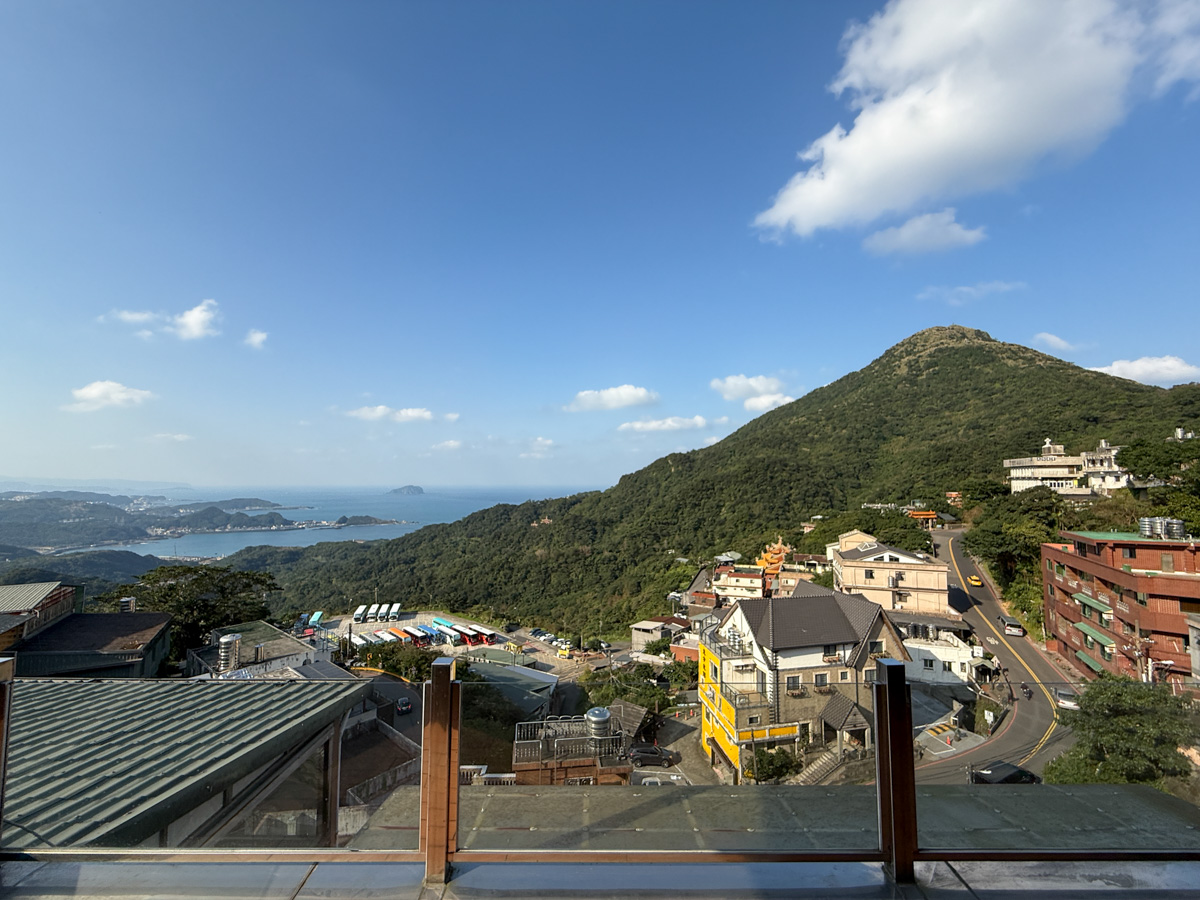 【隱山居】九份最美海景包棟民宿推薦，2~10人入住獨享3層樓山海美景，最神秘的九份網美打卡民宿！